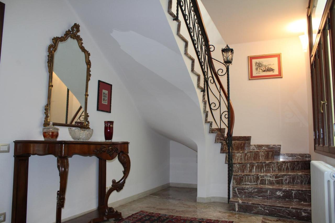 Bed and Breakfast Tres Chic Civitanova Marche Exterior foto