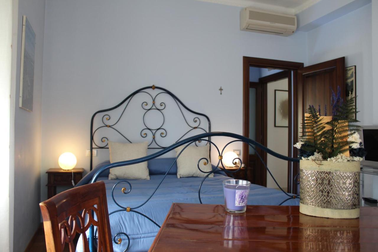 Bed and Breakfast Tres Chic Civitanova Marche Exterior foto
