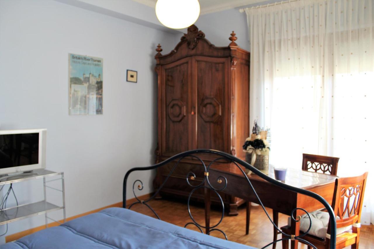 Bed and Breakfast Tres Chic Civitanova Marche Exterior foto