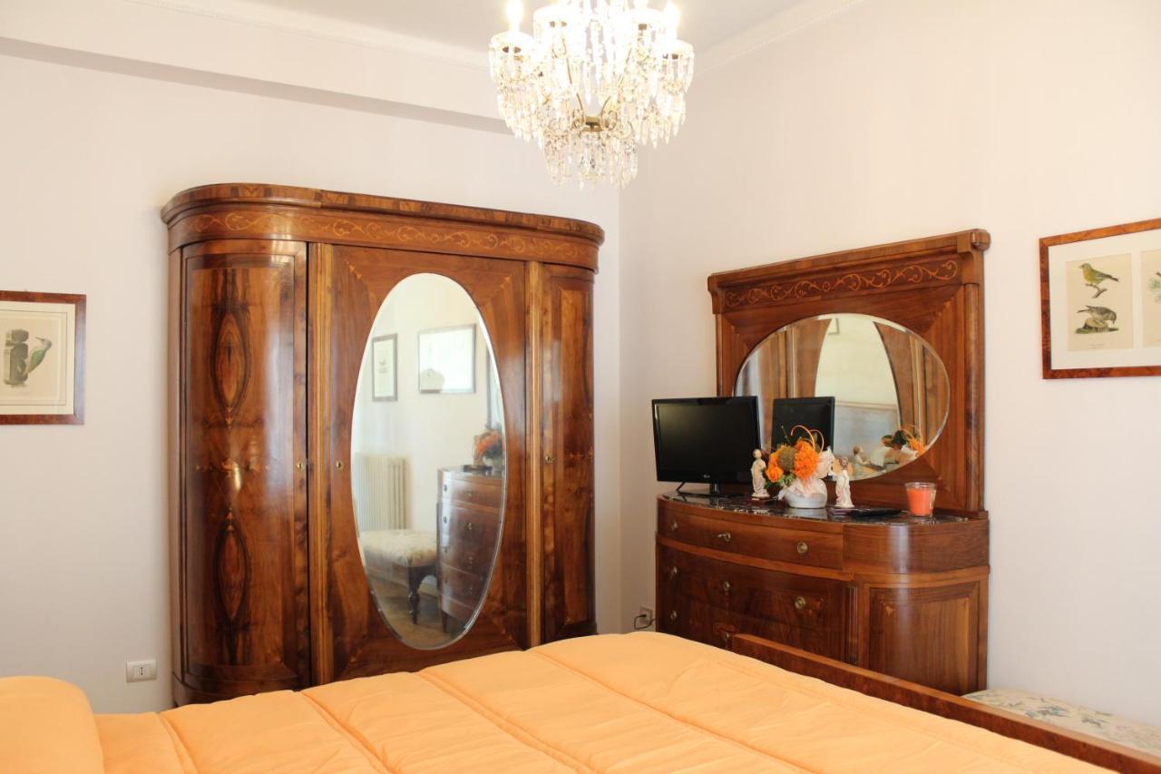 Bed and Breakfast Tres Chic Civitanova Marche Exterior foto