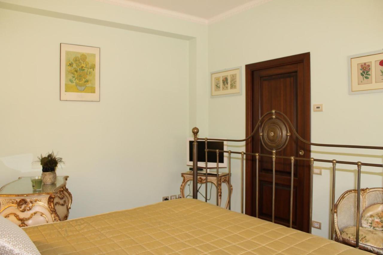 Bed and Breakfast Tres Chic Civitanova Marche Exterior foto