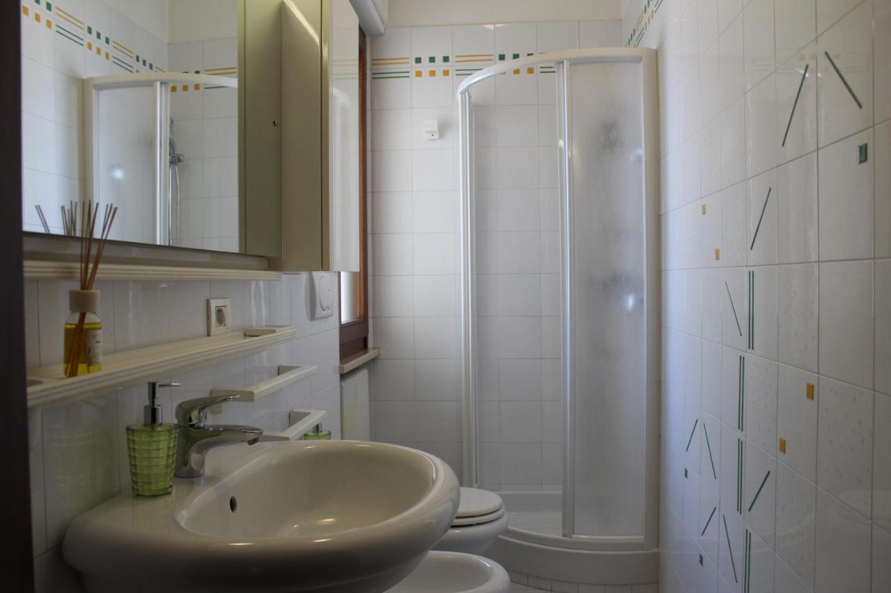 Bed and Breakfast Tres Chic Civitanova Marche Exterior foto