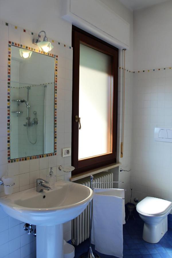 Bed and Breakfast Tres Chic Civitanova Marche Exterior foto
