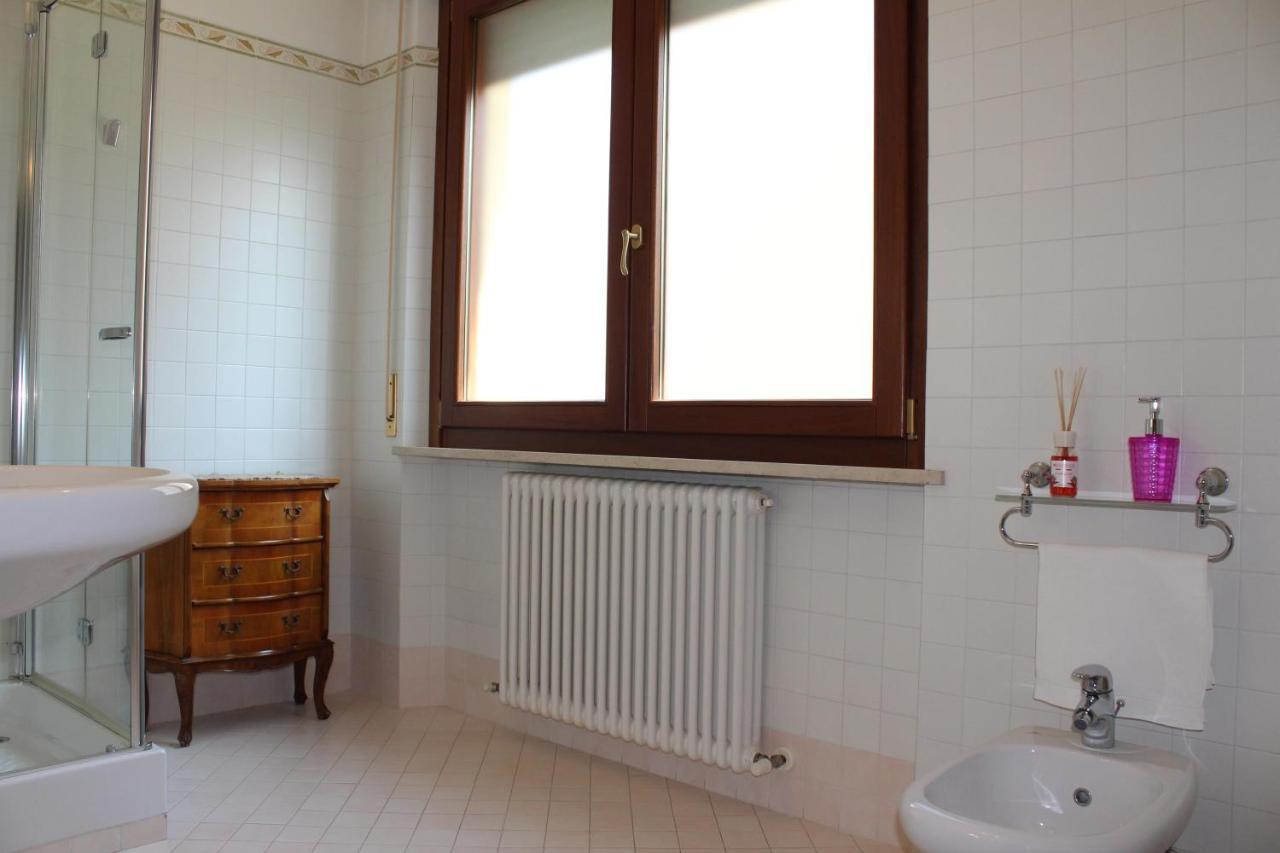 Bed and Breakfast Tres Chic Civitanova Marche Exterior foto
